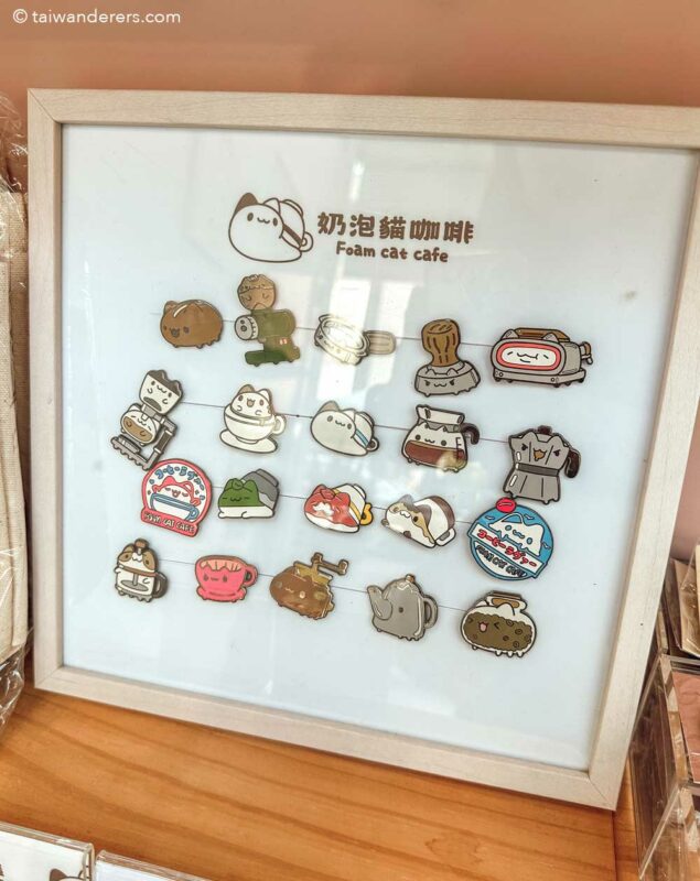 Foam Cat Cafe pin badges Taichung Taiwan - Bugcat Capoo