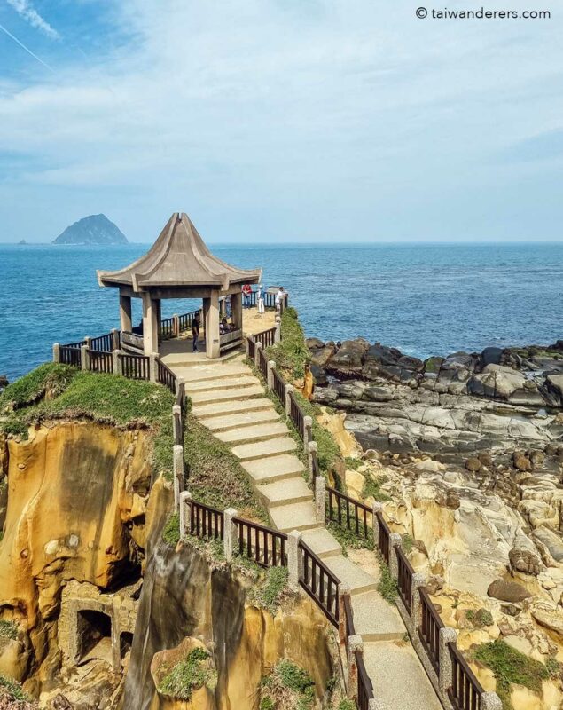 Heping Island GeoPark in Keelung Taiwan scenic pavilion