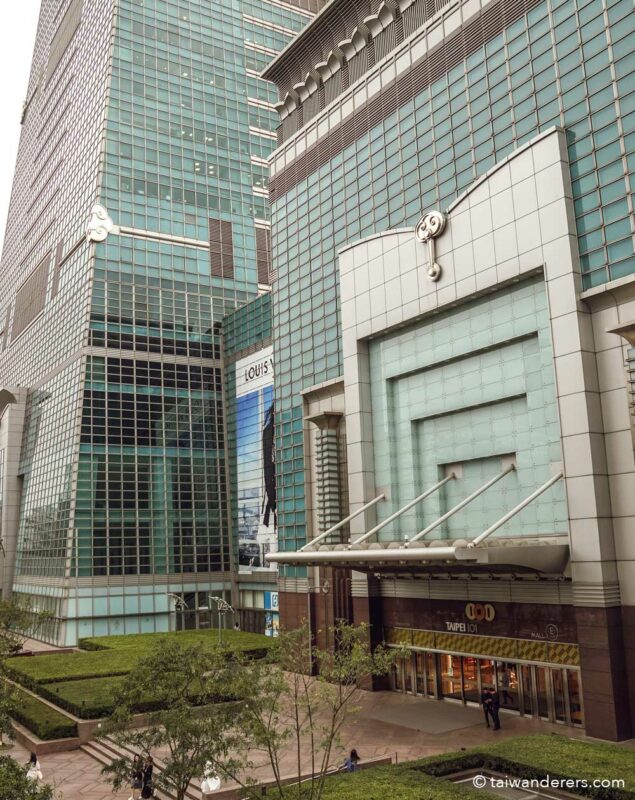 Xinyi Taipei 101 mall