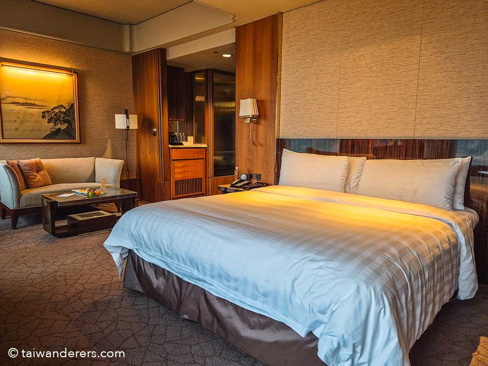 Shangri-La Far Eastern Taipei luxury hotel