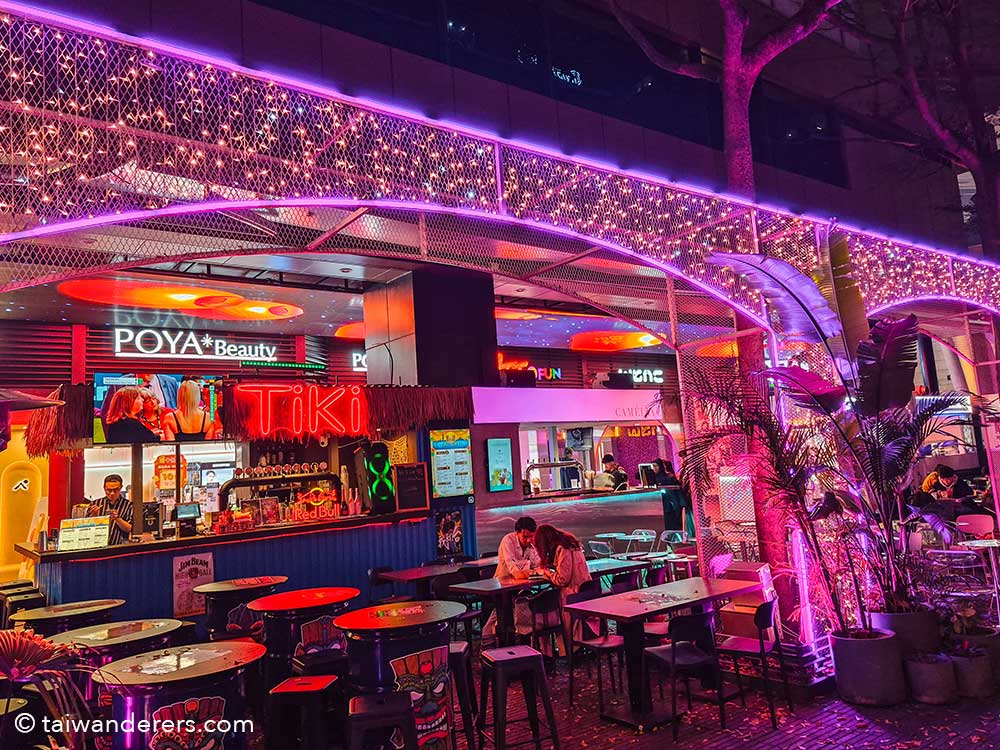 ATT 4 FUN 戶外廣場 / JOIN HI PLAZA xinyi bars