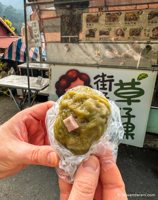 Rice dumpling stall (Grandma’s Grass Cakes) 街仔尾阿嬤草仔粿 