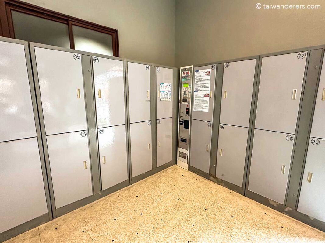 lockers fenqihu station taiwan