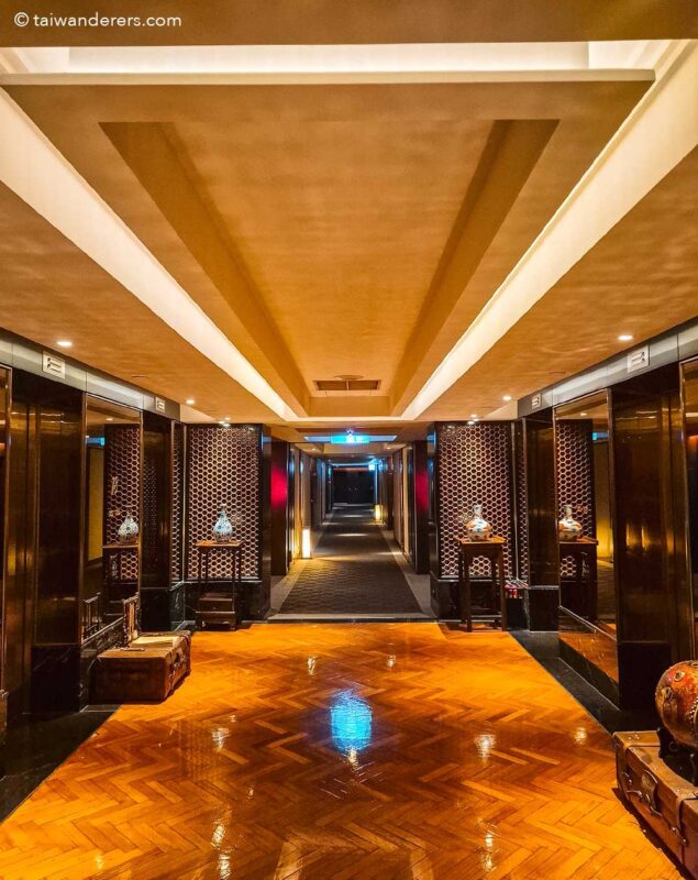 Regent Taipei corridor