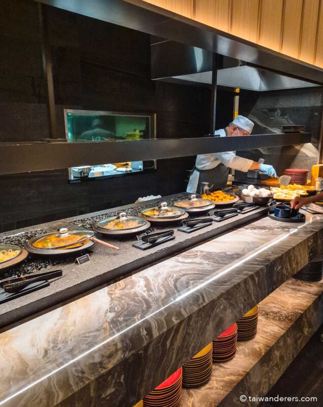 buffet breakfast restaurant at Wellspring by Silks Beitou, Taipei – Hot Spring Hotel