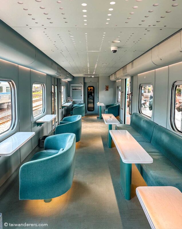 Haifeng Train - Taiwan's Dessert-themed Luxury Train (Sea Breeze)