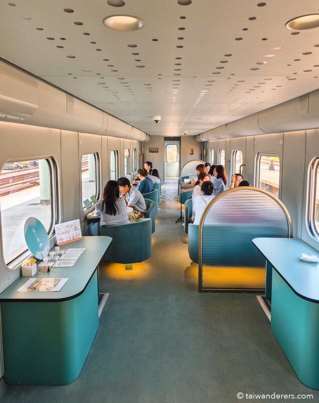Haifeng Train - Taiwan's Dessert-themed Luxury Train (Sea Breeze)
