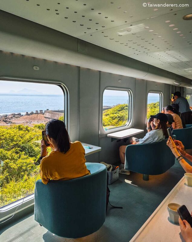 Haifeng Train - Taiwan's Dessert-themed Luxury Train (Sea Breeze)