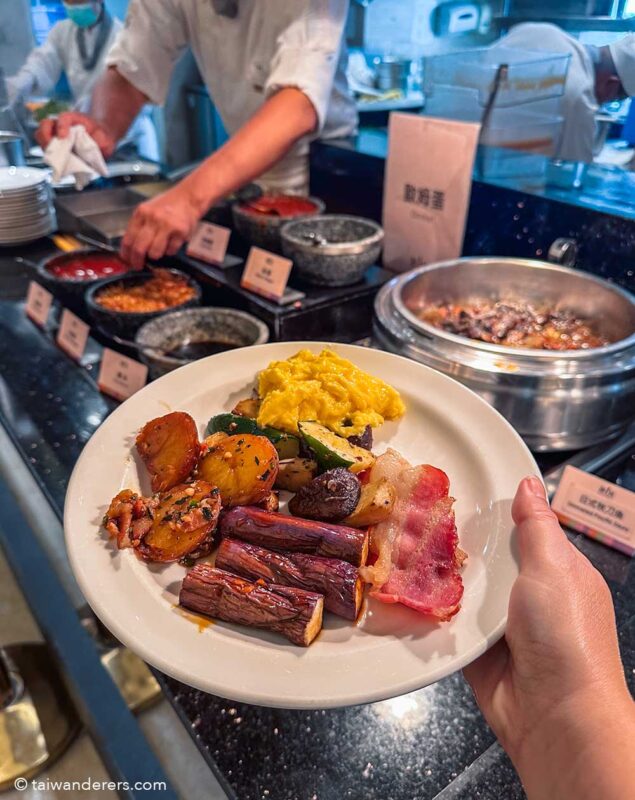 Buffet breakfast at Mix Gourmet at Silks Place Yilan
