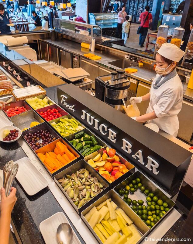 Buffet breakfast at Mix Gourmet at Silks Place Yilan