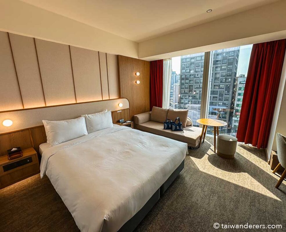 deluxe double room at SOTETSU GRAND FRESA Taipei Ximen hotel