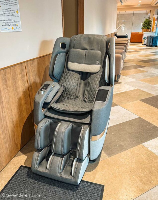massage chair at SOTETSU GRAND FRESA Taipei Ximen hotel